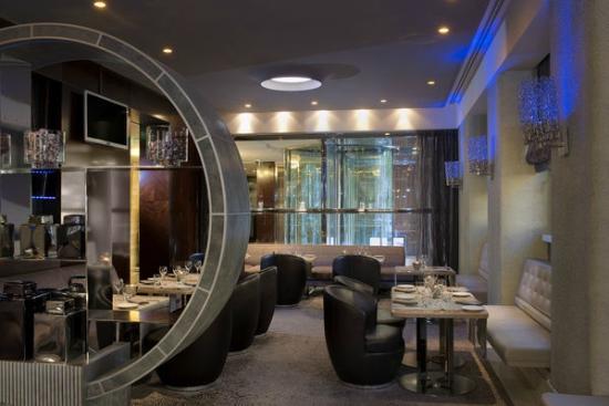 Blue Lounge Bar & Restaurant